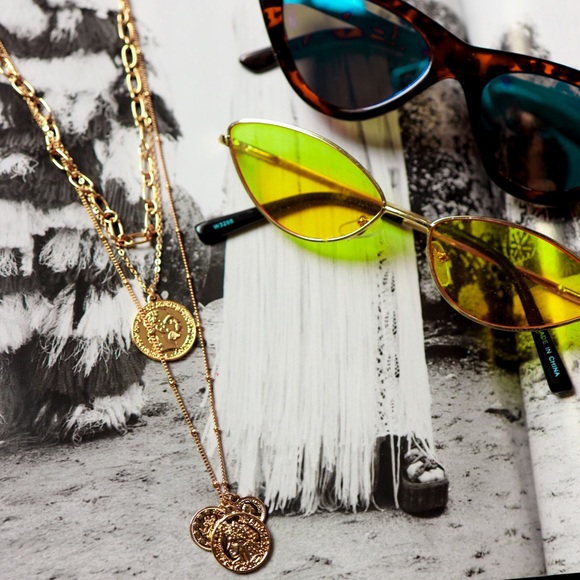 Layered coin necklace - Picture 1 of 2